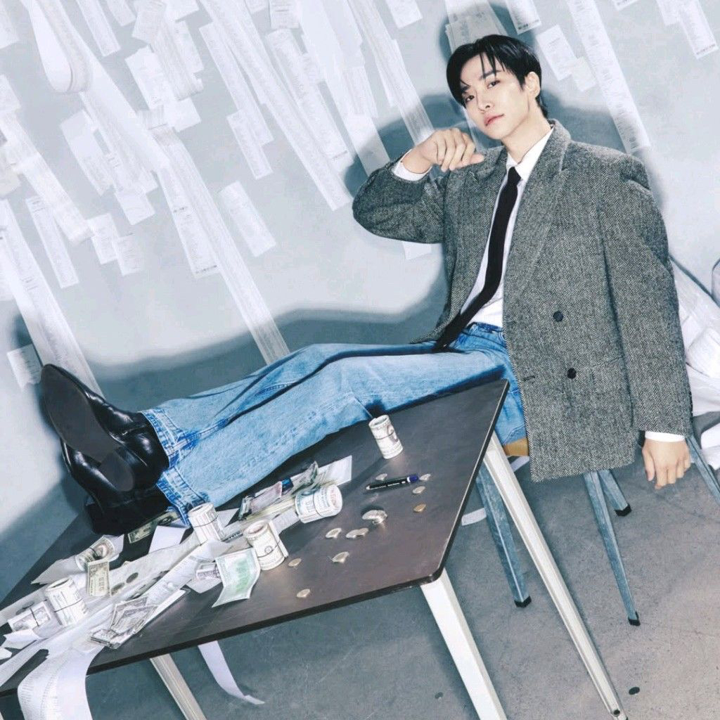 Foto kegiatan terbaru dari Lee Junho