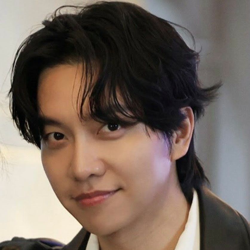 A moment captured by a fan of Lee Seunggi