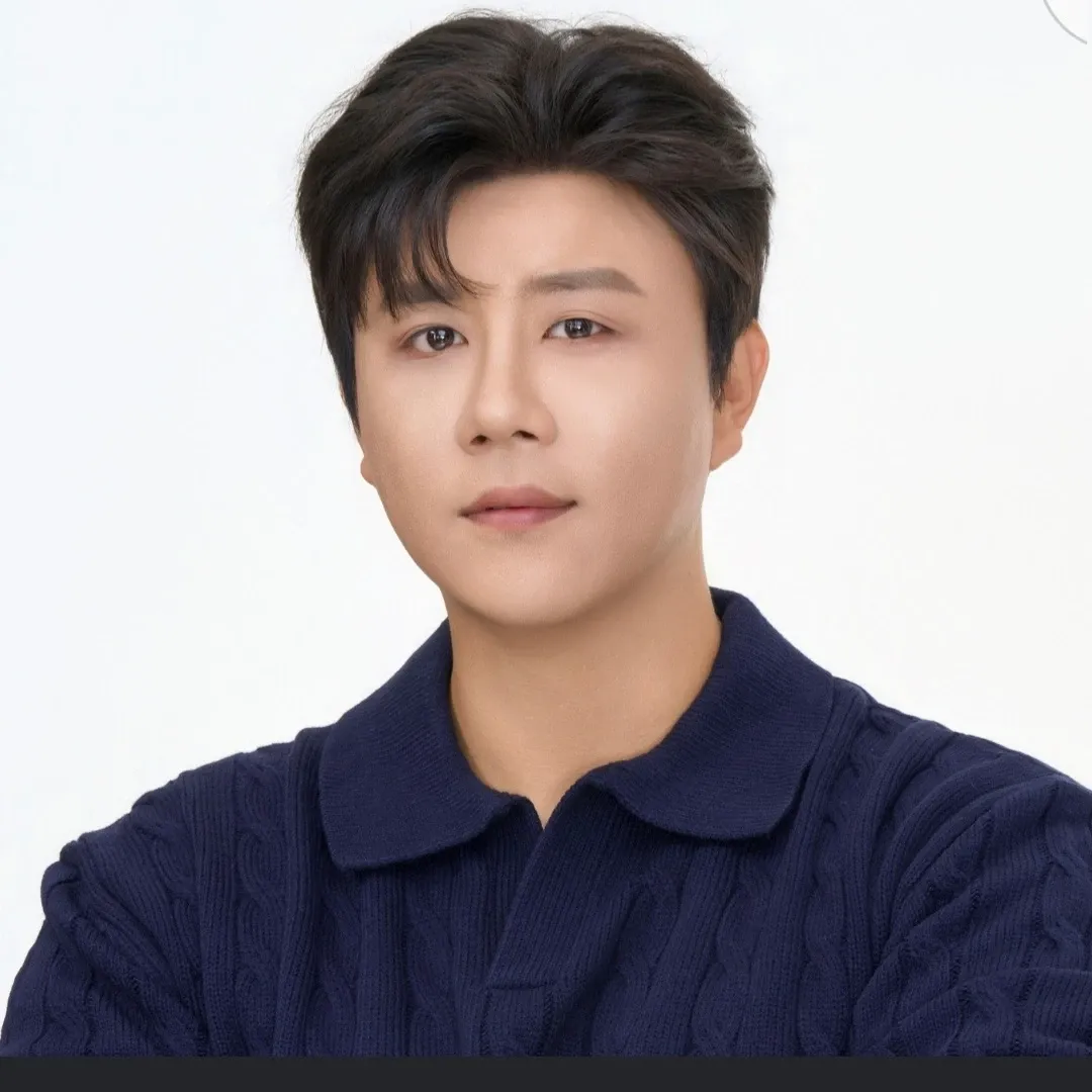 Behind-the-scenes cut of Jin Haesung