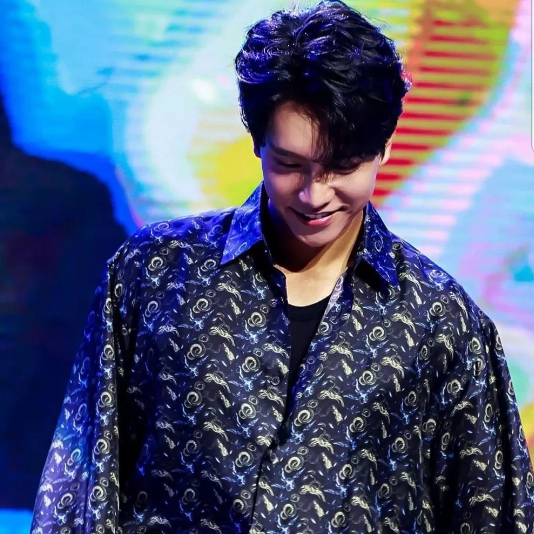 Behind-the-scenes cut of Lee Seunggi