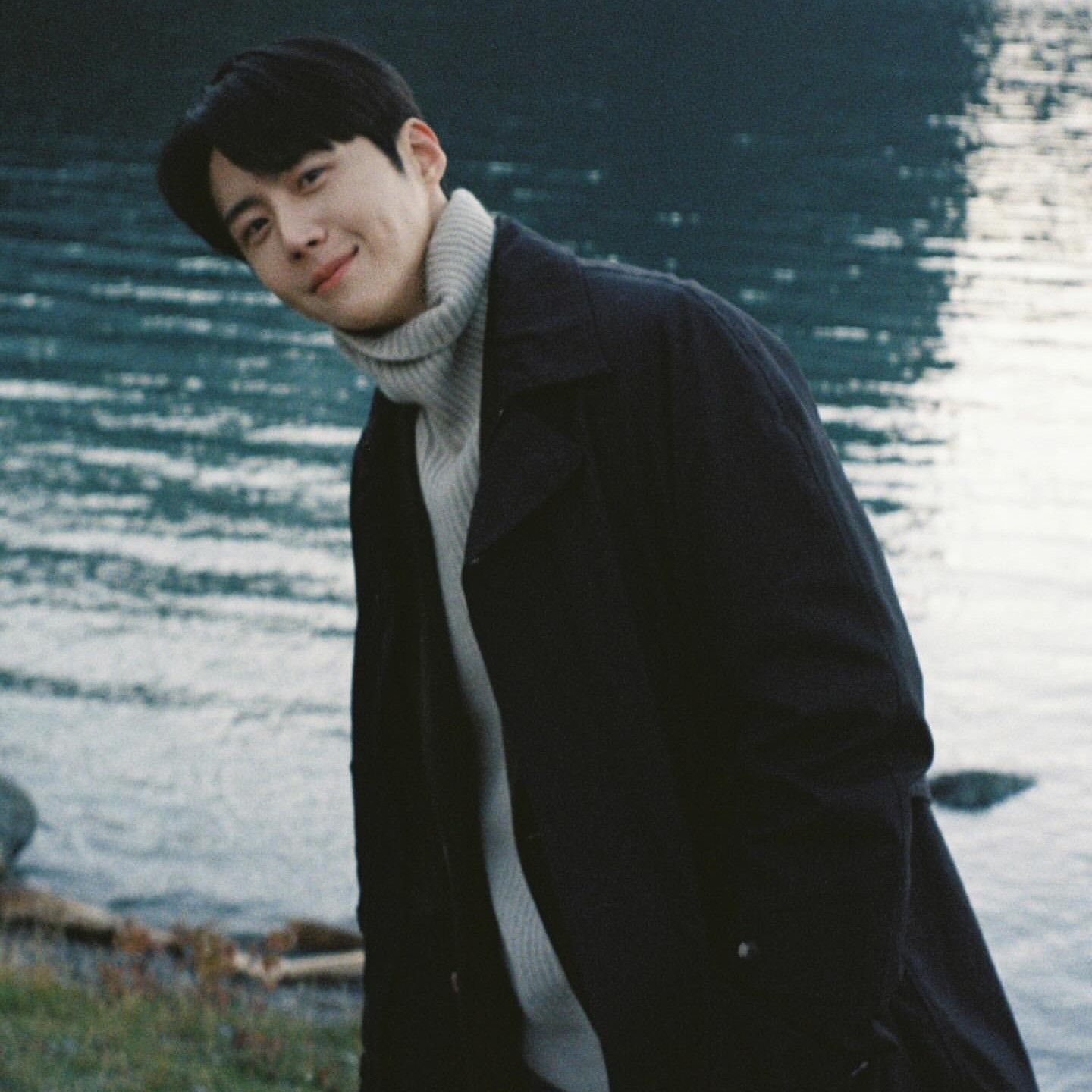 Behind-the-scenes cut of Kim Seonho