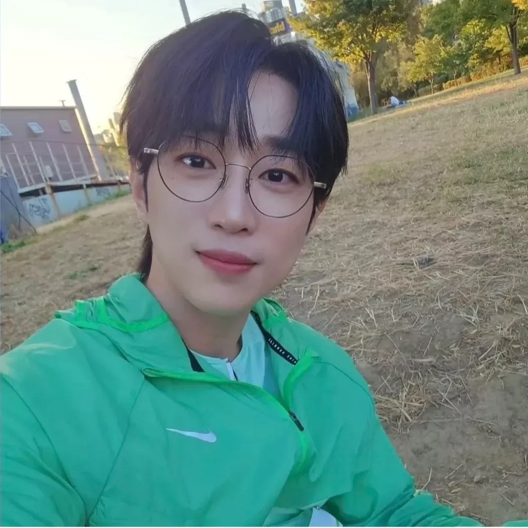 Recent activity shot of An Sunghoon