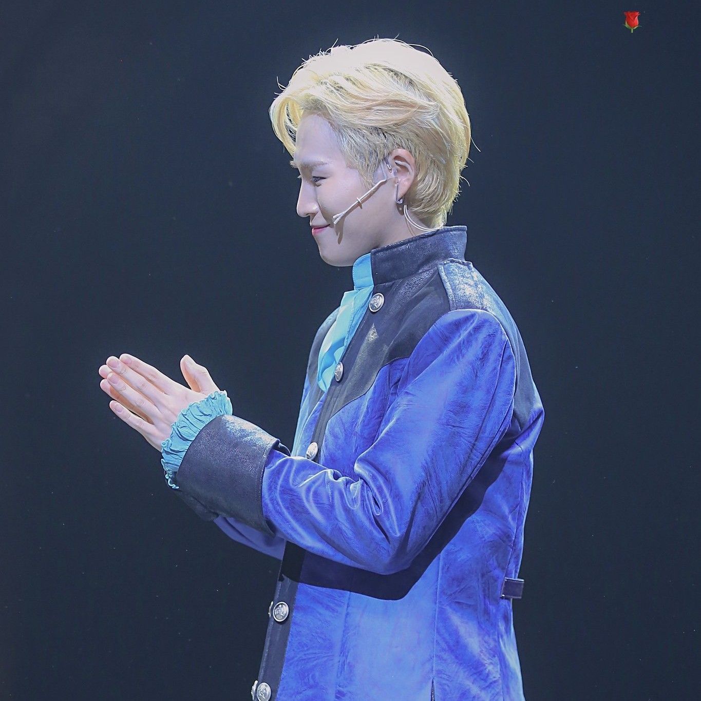 粉丝拍下的金熙栽瞬间