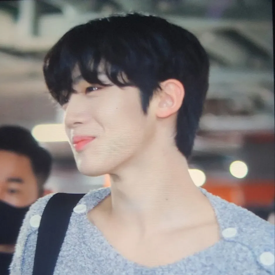 Behind-the-scenes cut of Kim Yohan