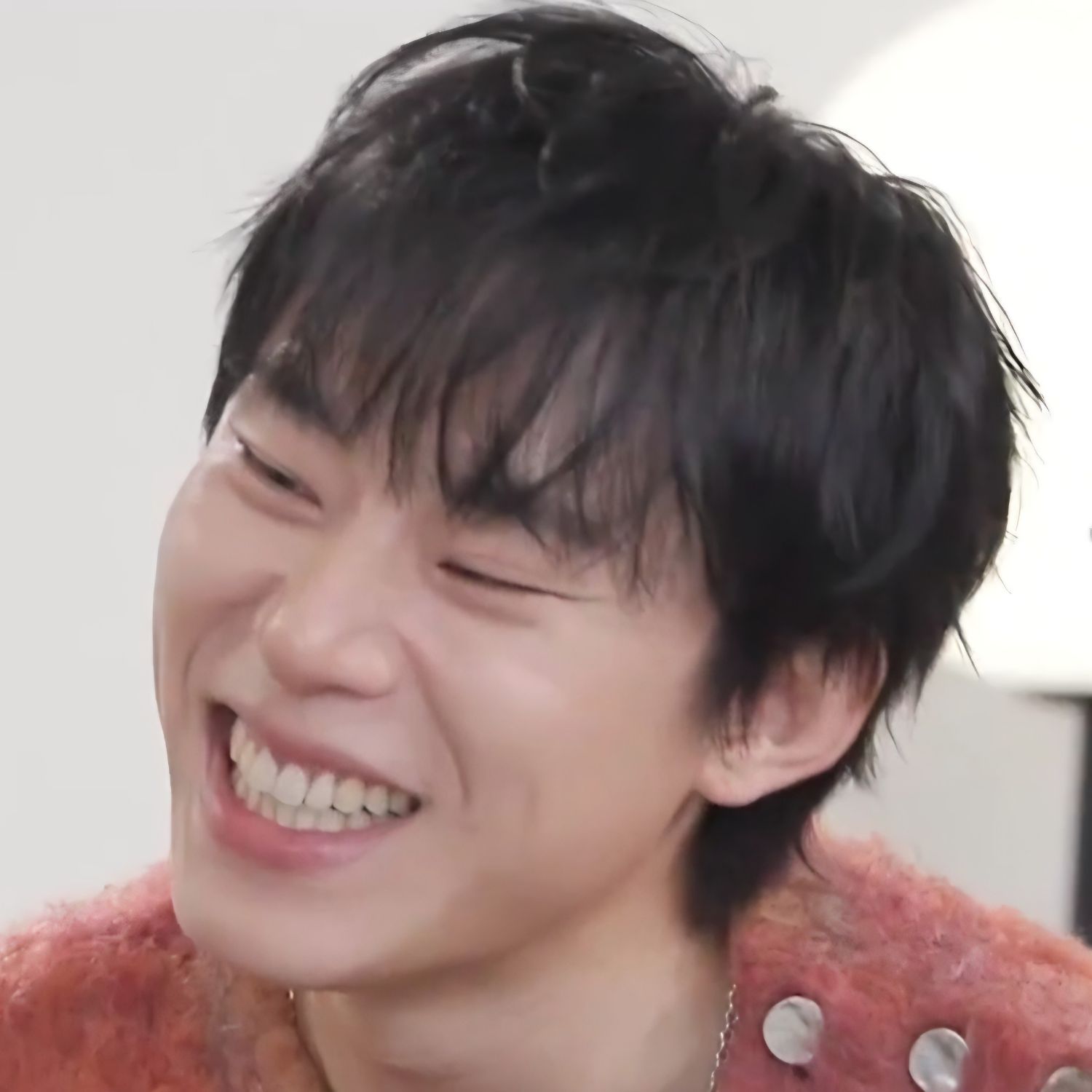 Behind-the-scenes cut of Kim Sungcheol