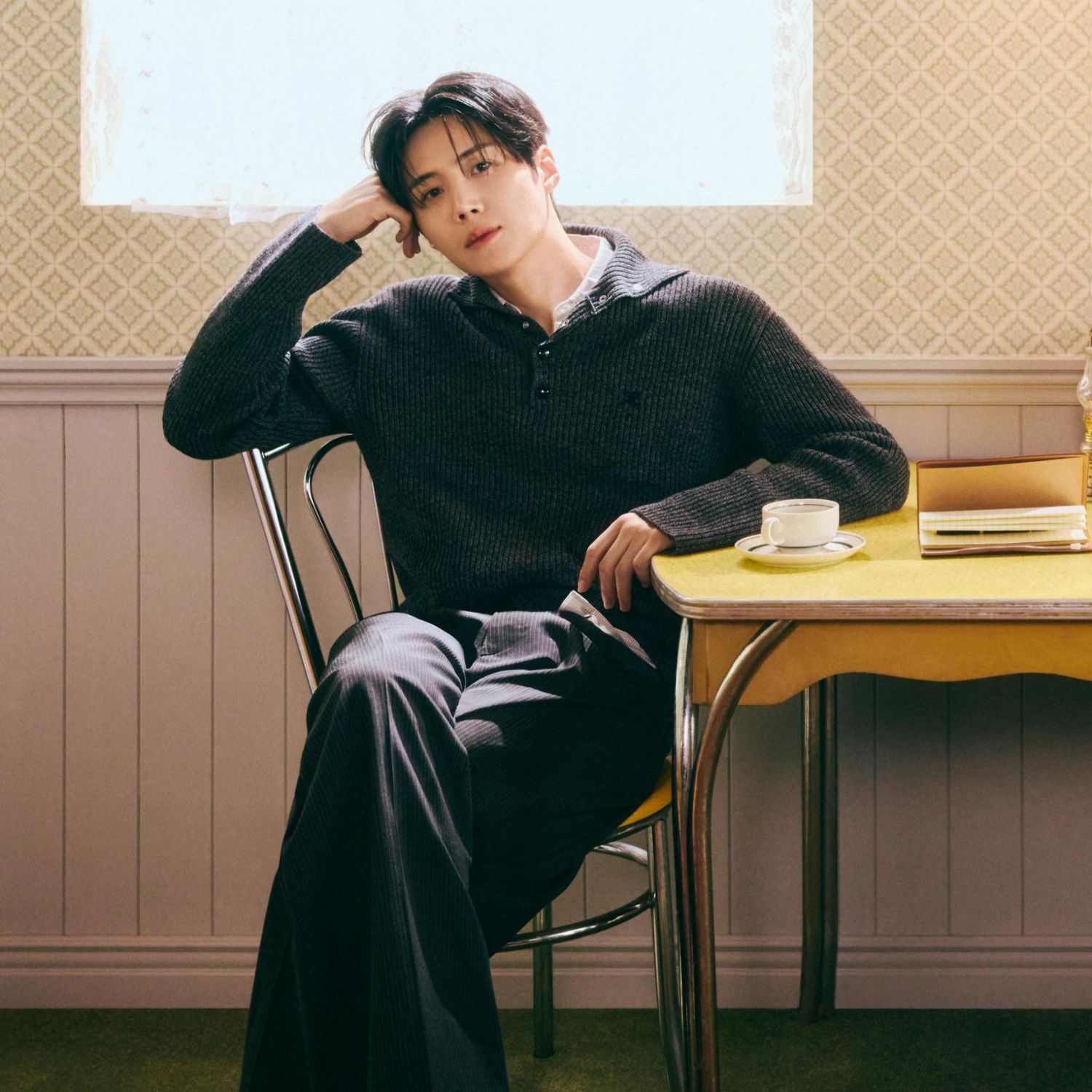 粉丝拍下的金宣虎瞬间