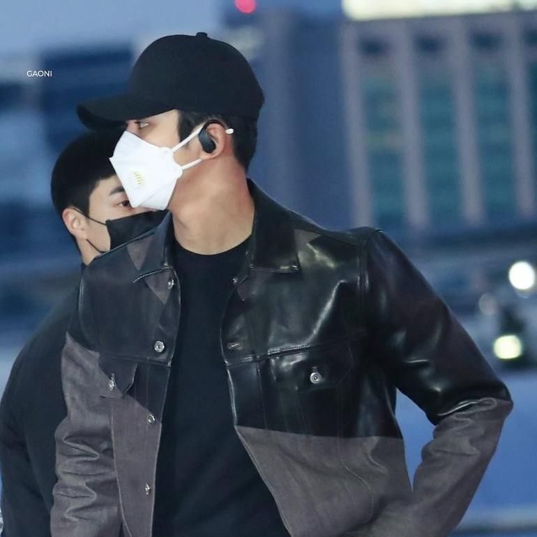 Cuplikan di balik layar dari Rowoon