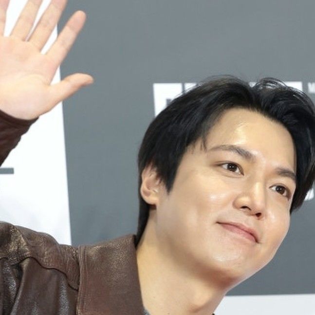 Recent activity shot of Lee Minho