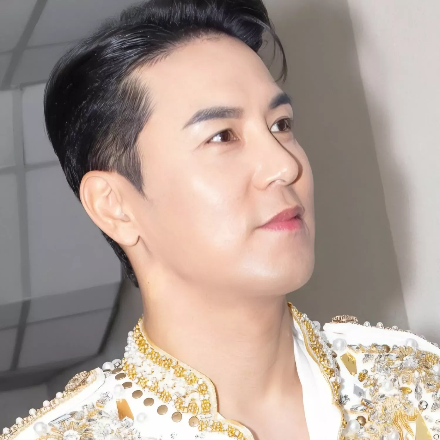 チャン・ミンホのビハインドカット