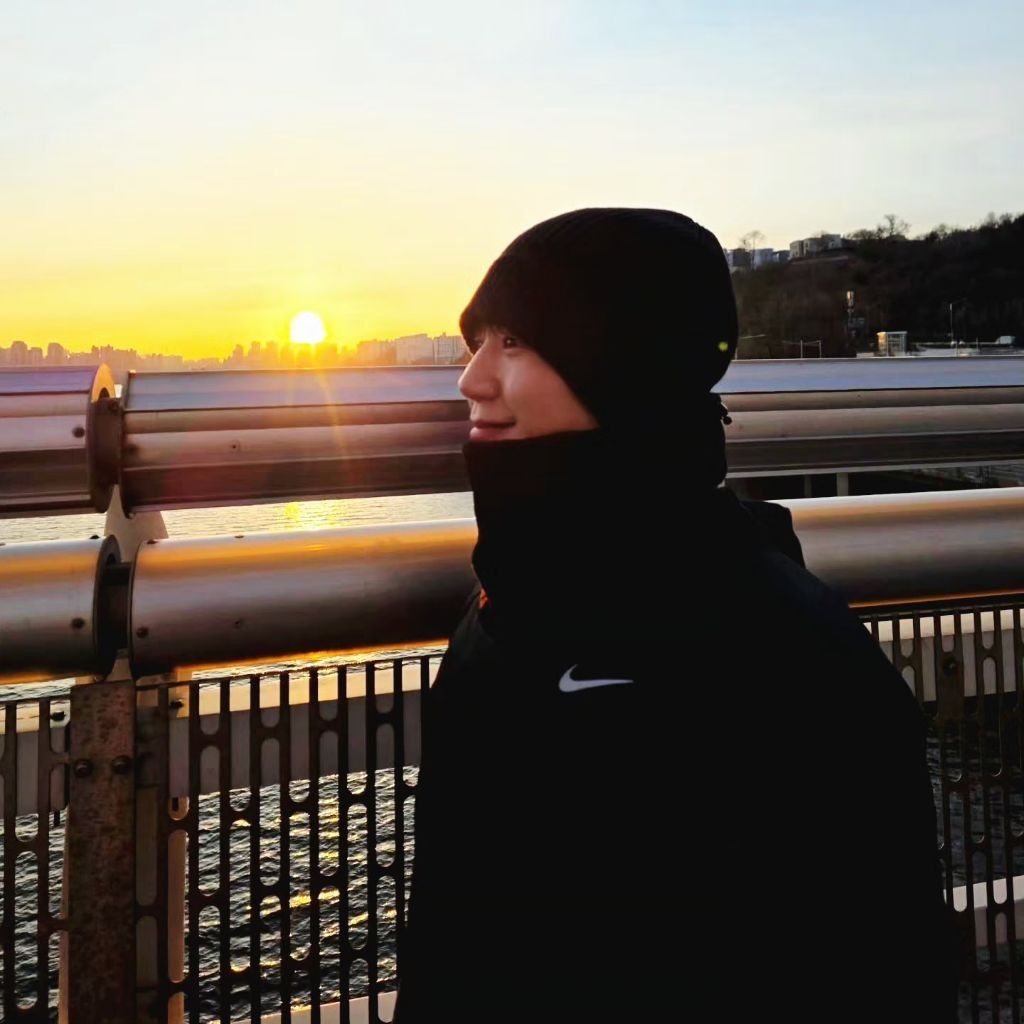 丁海寅的最新照片