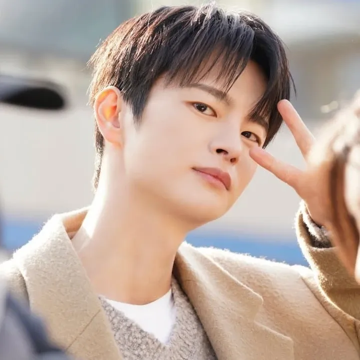 Latest photo of Seo Inguk