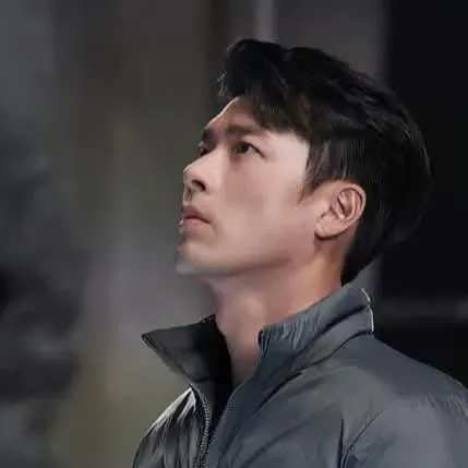 Foto terbaru dari Hyun Bin