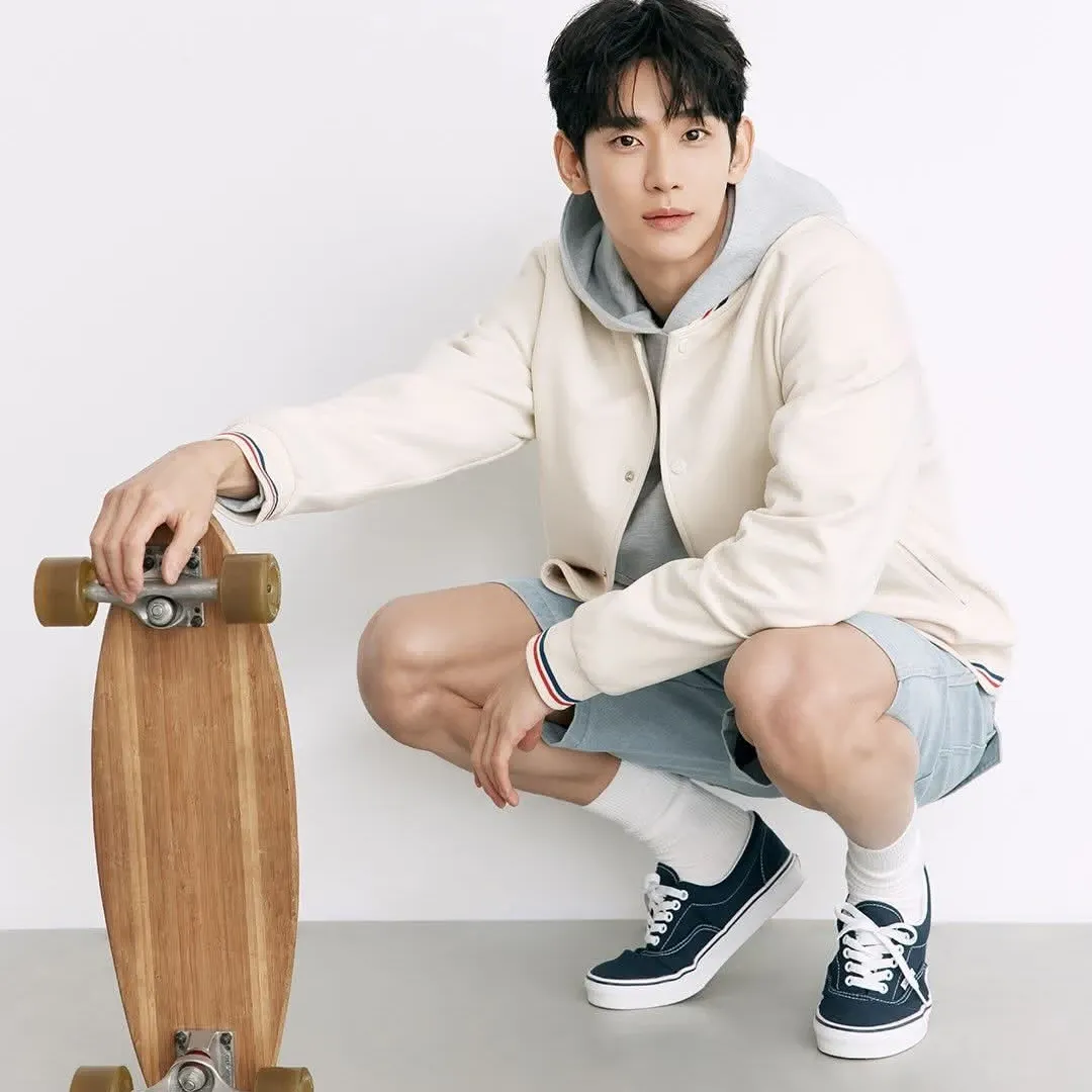 Behind-the-scenes cut of Kim Soohyun