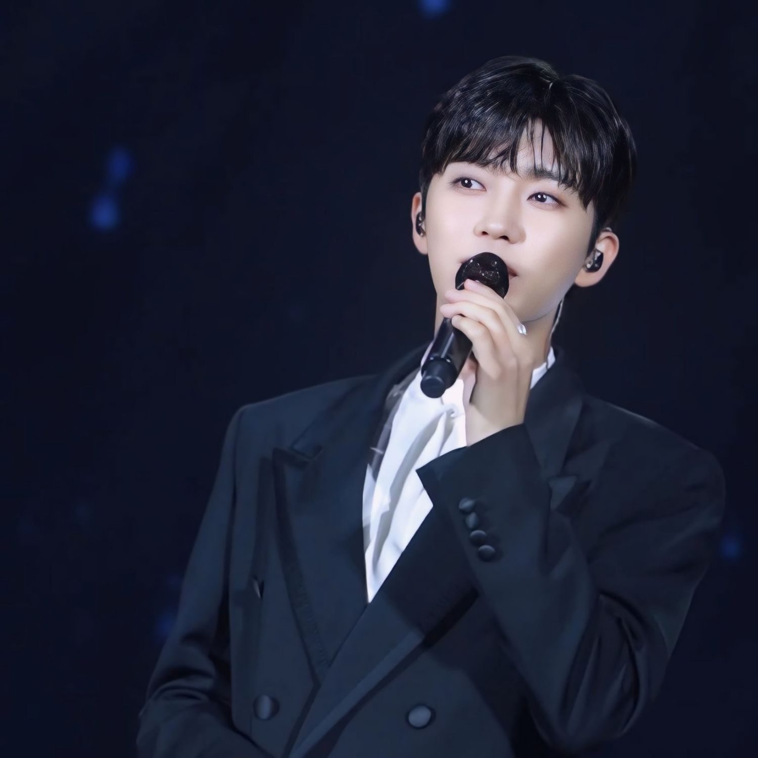 Foto kegiatan terbaru dari Lim Youngwoong