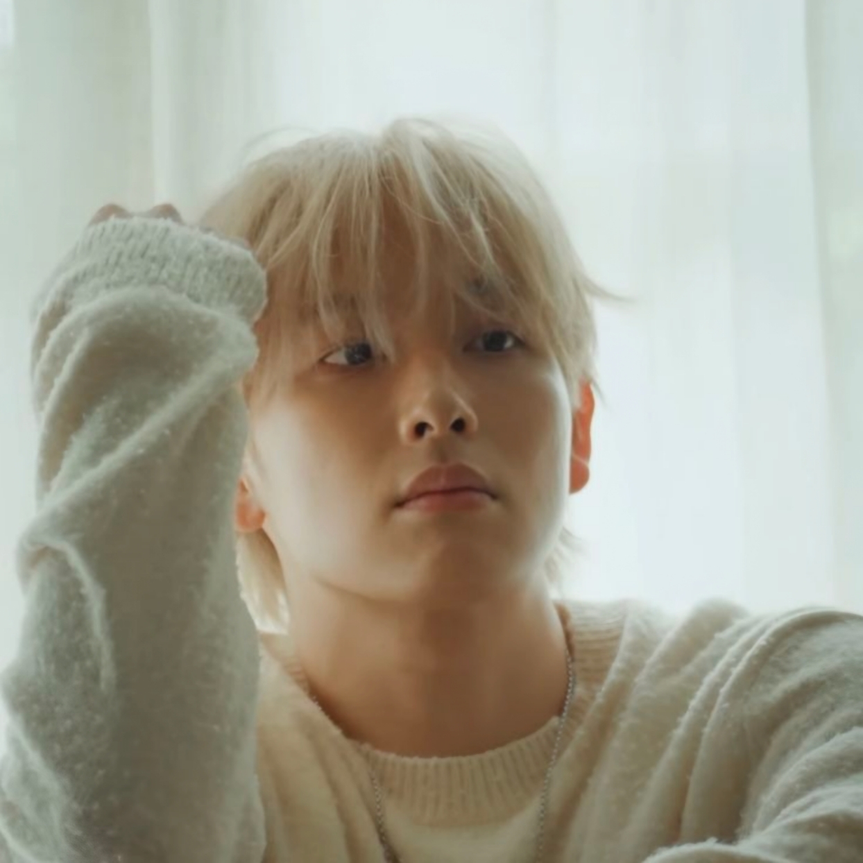 Behind-the-scenes cut of Yim Siwan