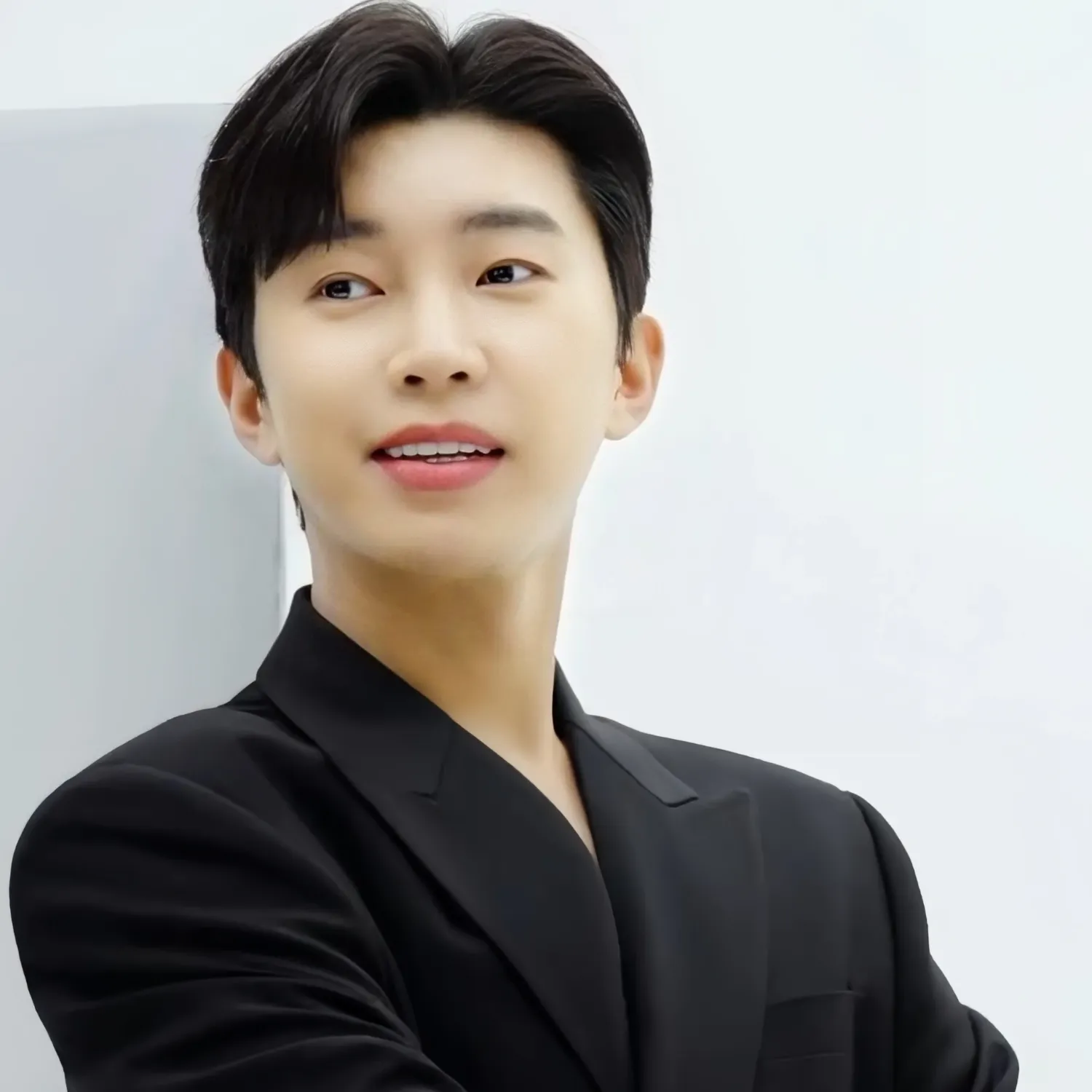 Cuplikan di balik layar dari Lim Youngwoong