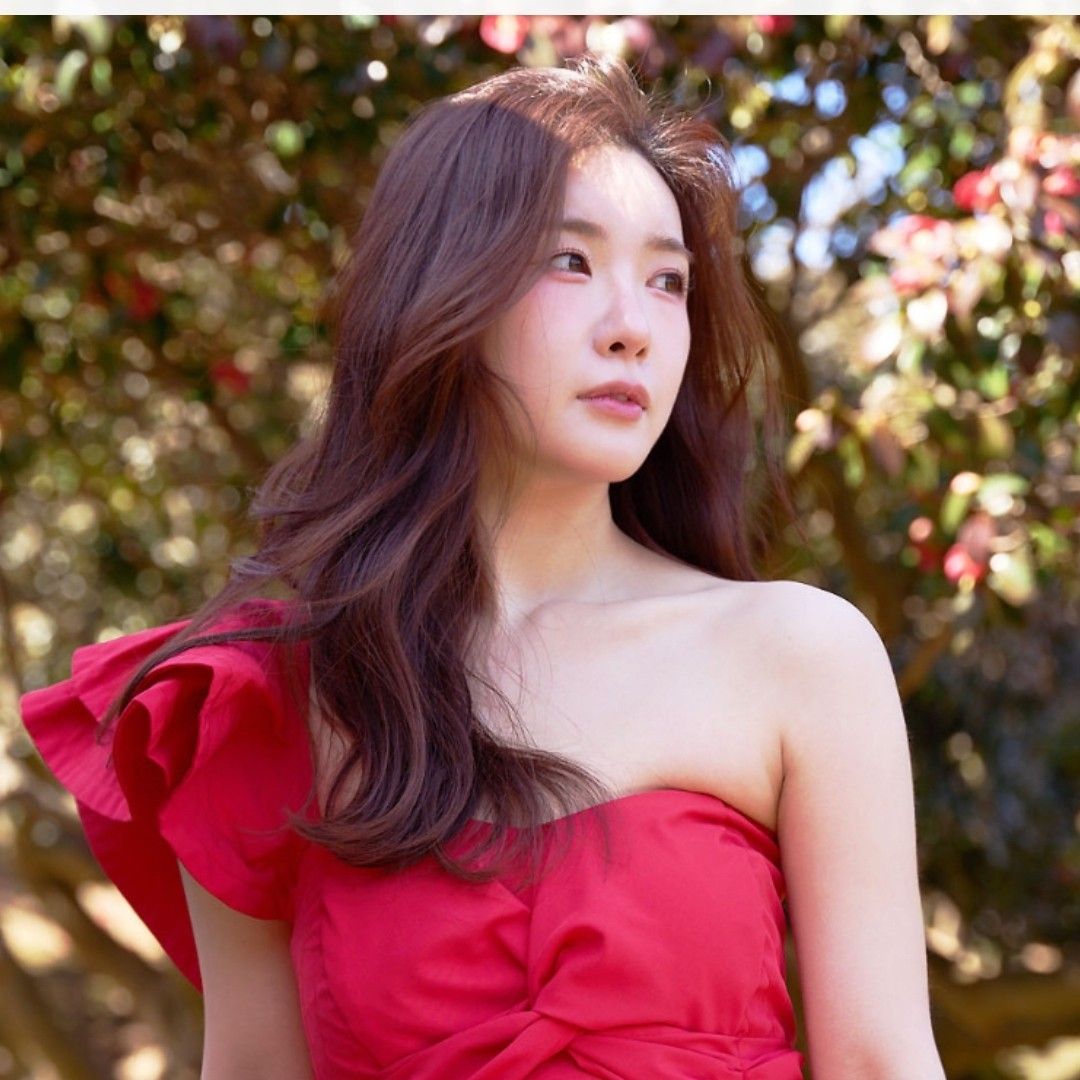 Latest photo of Ryu Wonjung