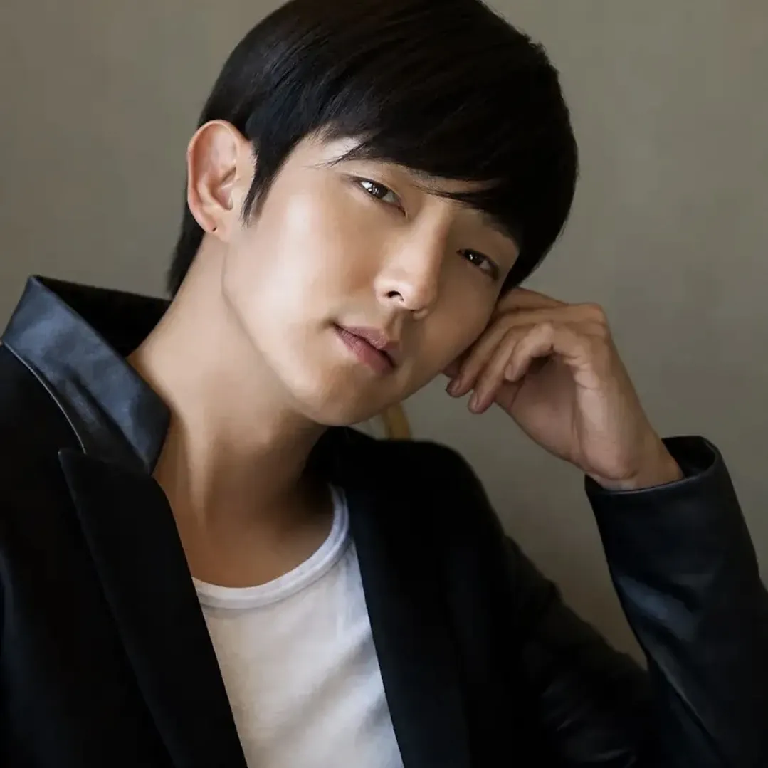 이준기 최근 활동샷