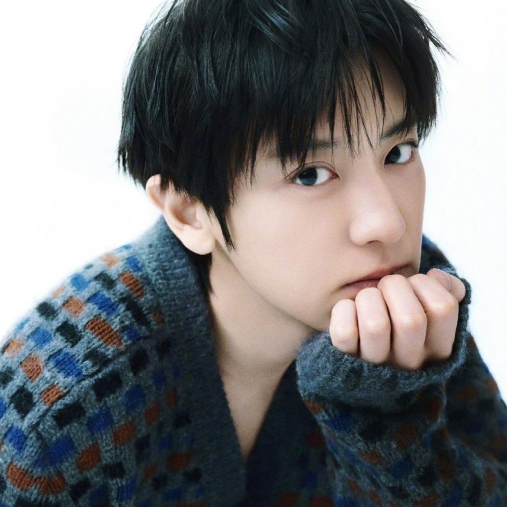 Latest photo of Chanyeol