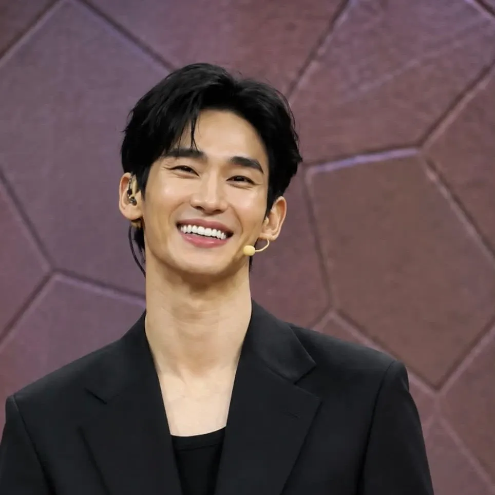 Recent activity shot of Kim Soohyun