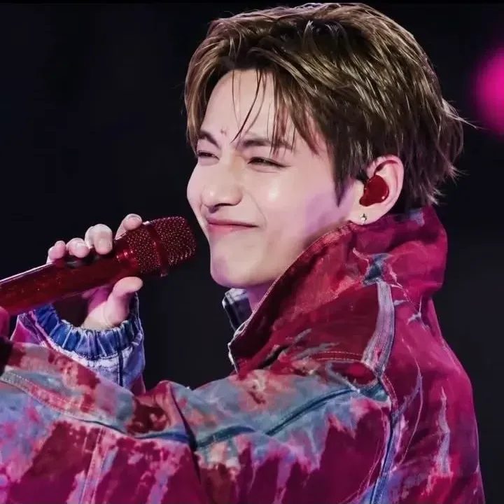 A moment captured by a fan of Kim Taehyung (V)