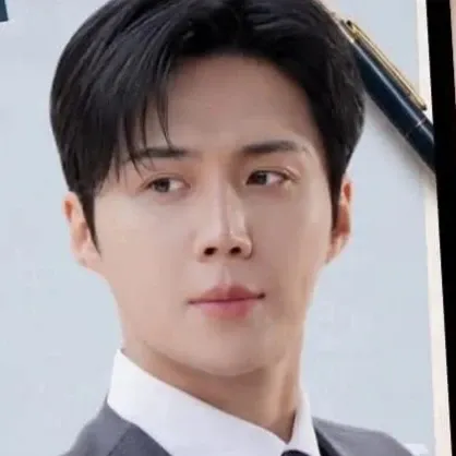 Latest photo of Kim Seonho