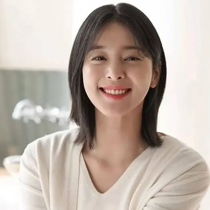Recent activity shot of Seol Inah