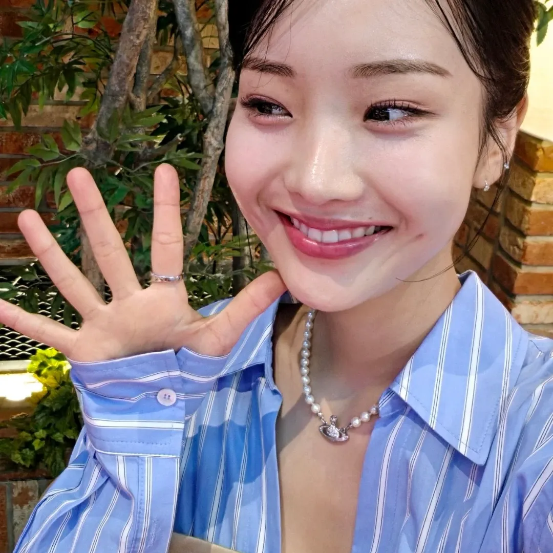 Recent activity shot of Kim Soyeon (2004)