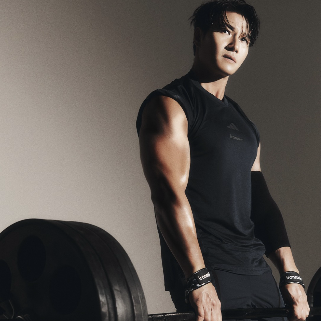 金钟国的最新照片