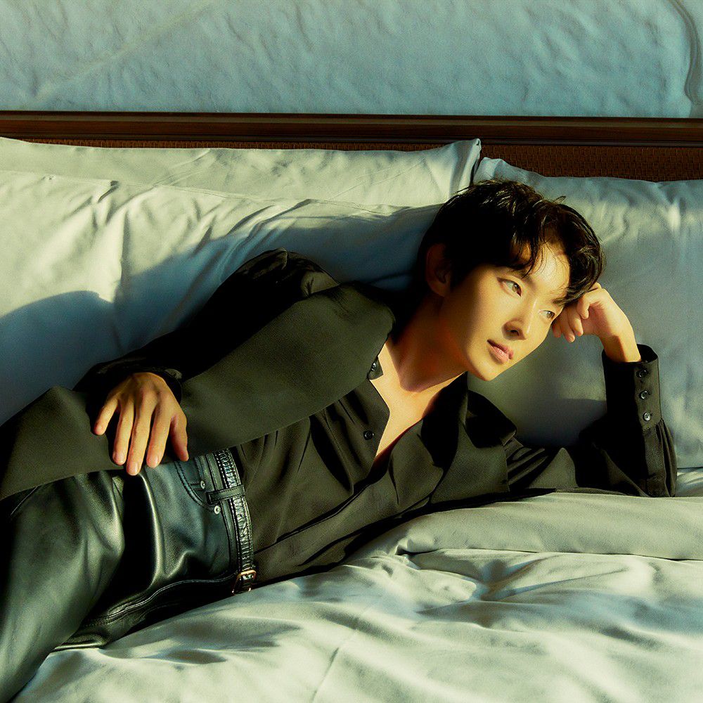 Latest photo of Lee Joongi