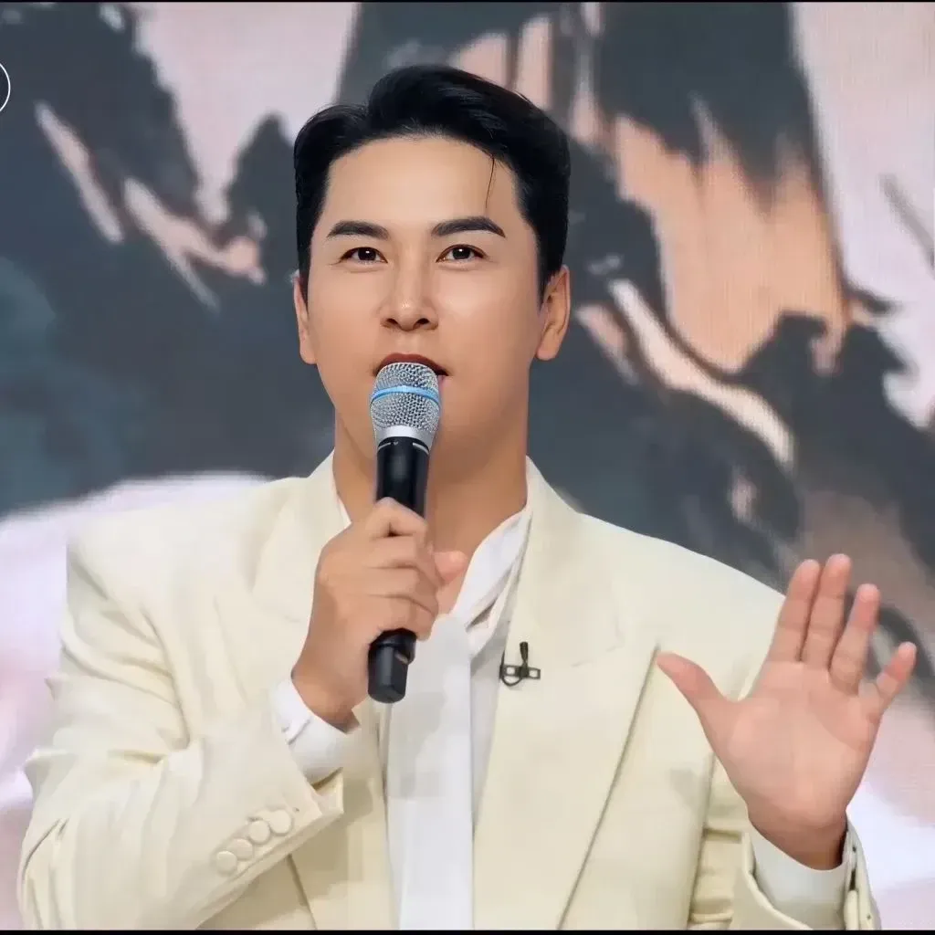 Momen yang diabadikan oleh penggemar Jang Minho