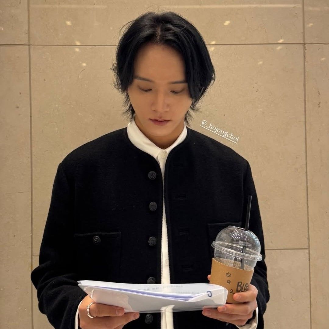 Latest photo of Choi Hojong