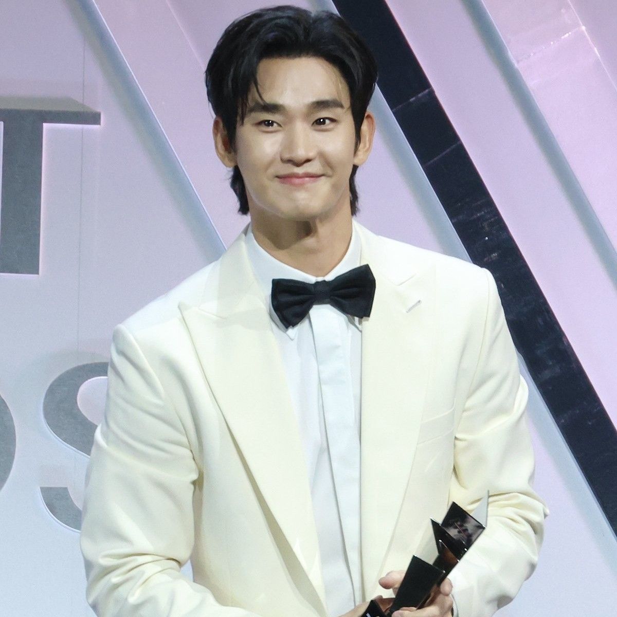 Recent activity shot of Kim Soohyun