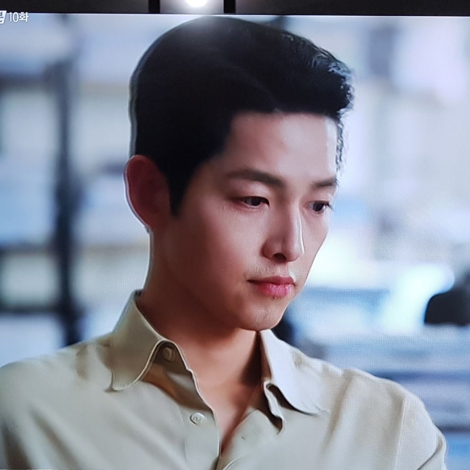 粉絲拍下的宋仲基瞬間