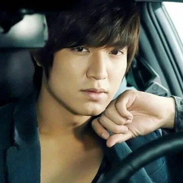 이민호 최근 활동샷