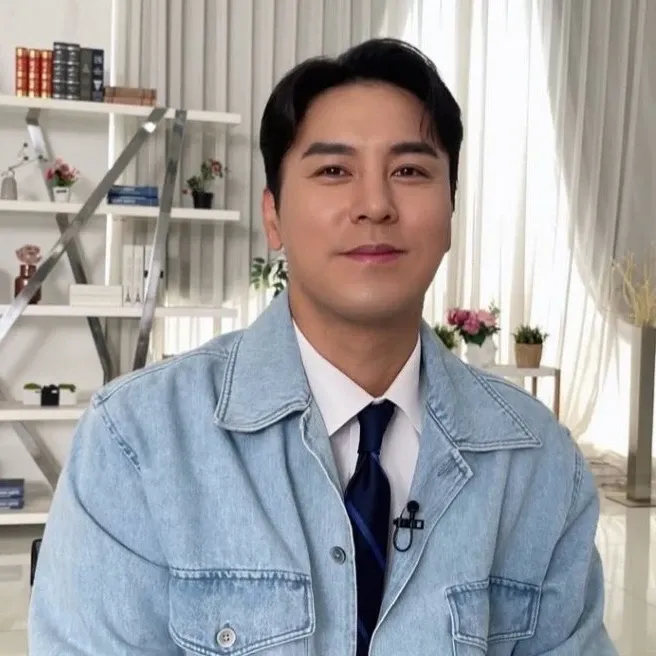 Foto kegiatan terbaru dari Jang Minho