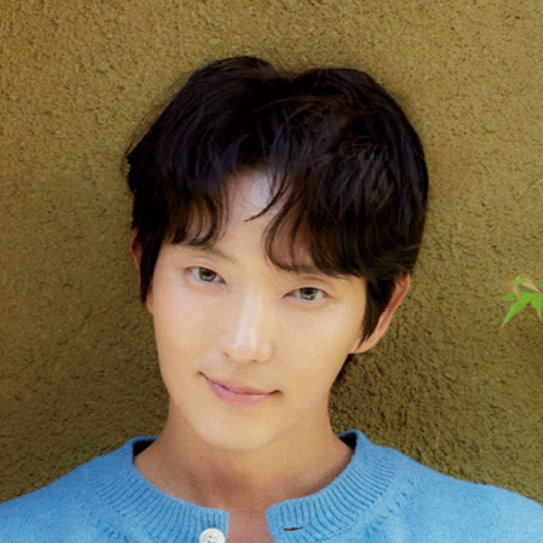 Recent activity shot of Lee Joongi