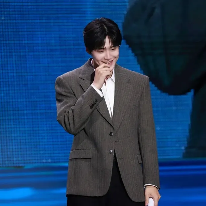 A moment captured by a fan of Kim Seonho