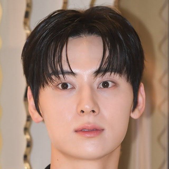 Latest photo of Hwang Minhyun
