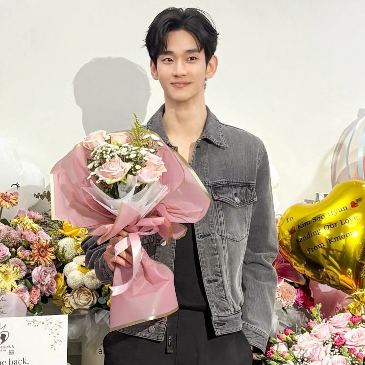A moment captured by a fan of Kim Soohyun
