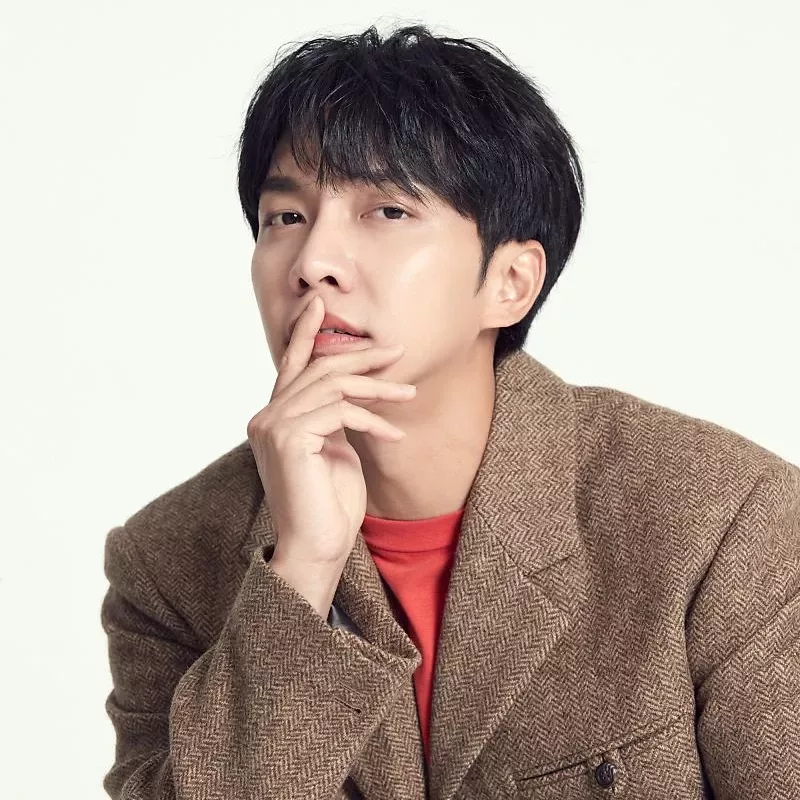 Cuplikan di balik layar dari Lee Seunggi