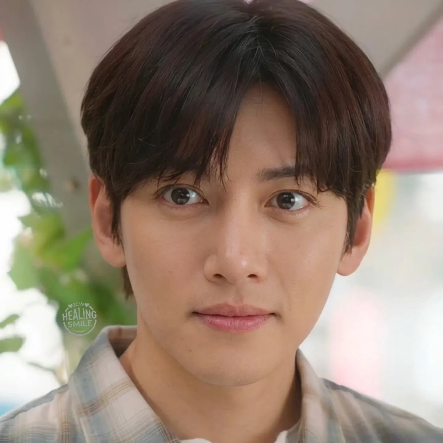 Behind-the-scenes cut of Ji Changwook