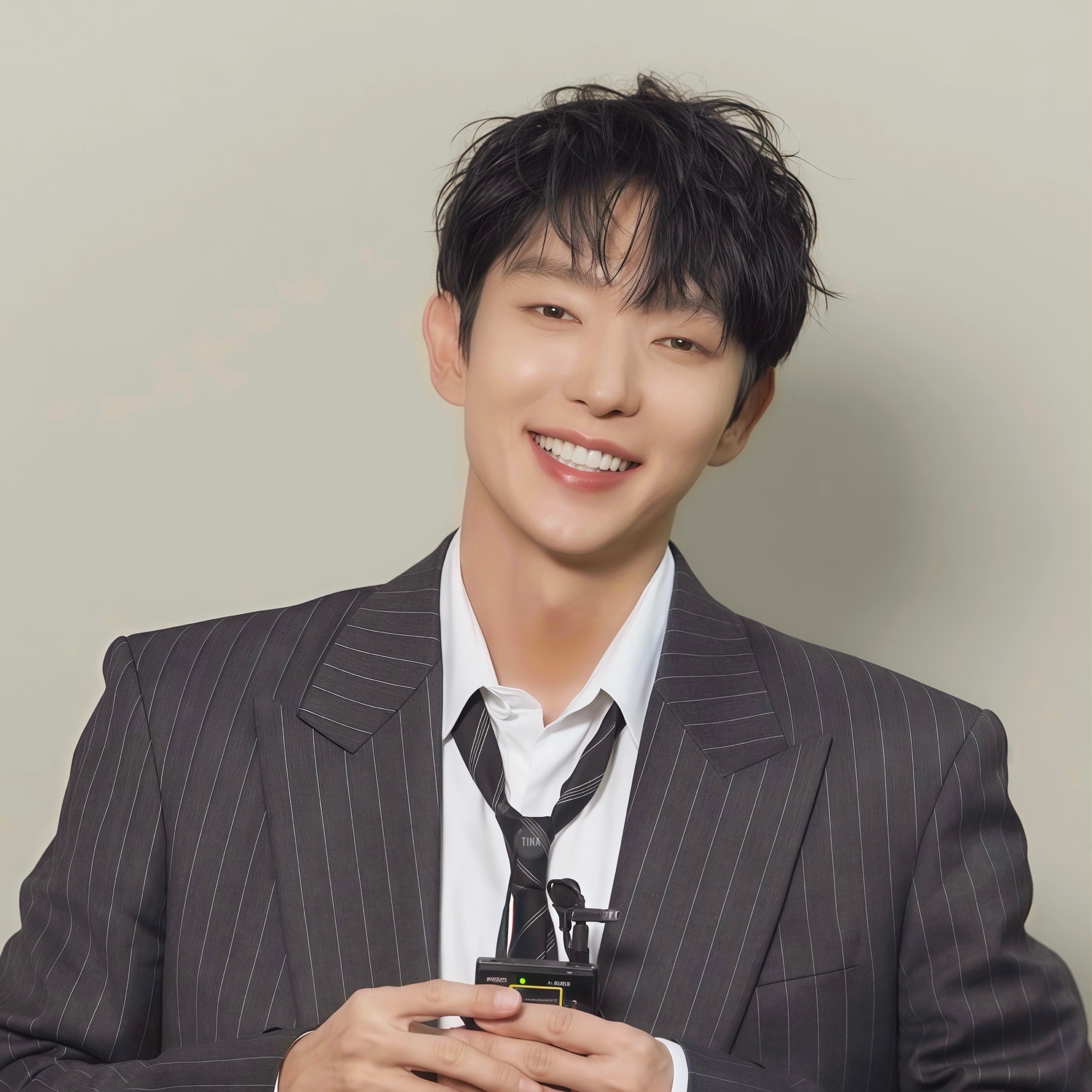 Behind-the-scenes cut of Lee Joongi