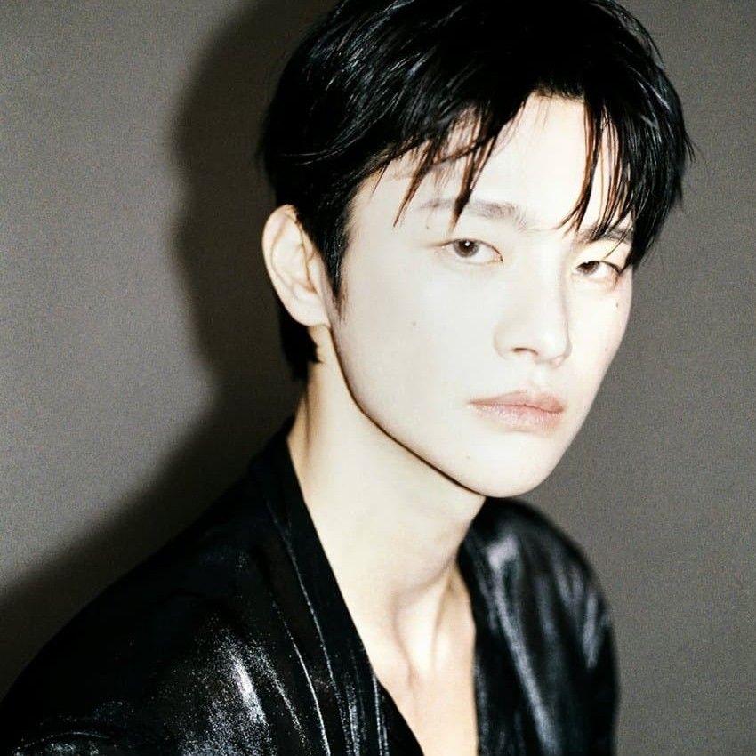 Cuplikan di balik layar dari Seo Inguk