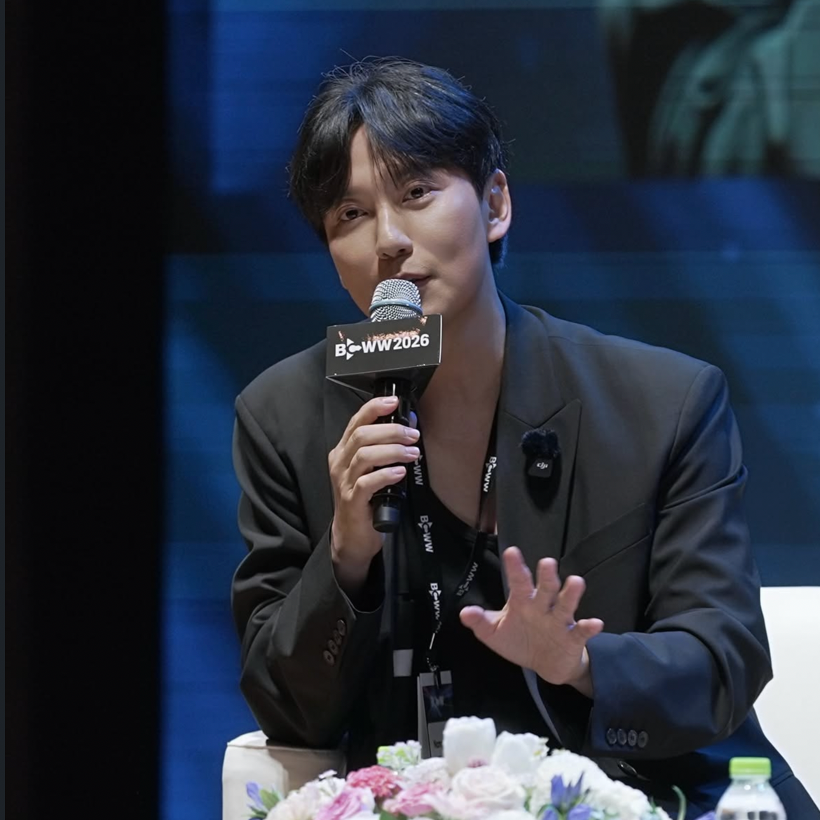 Behind-the-scenes cut of Kim Namgil