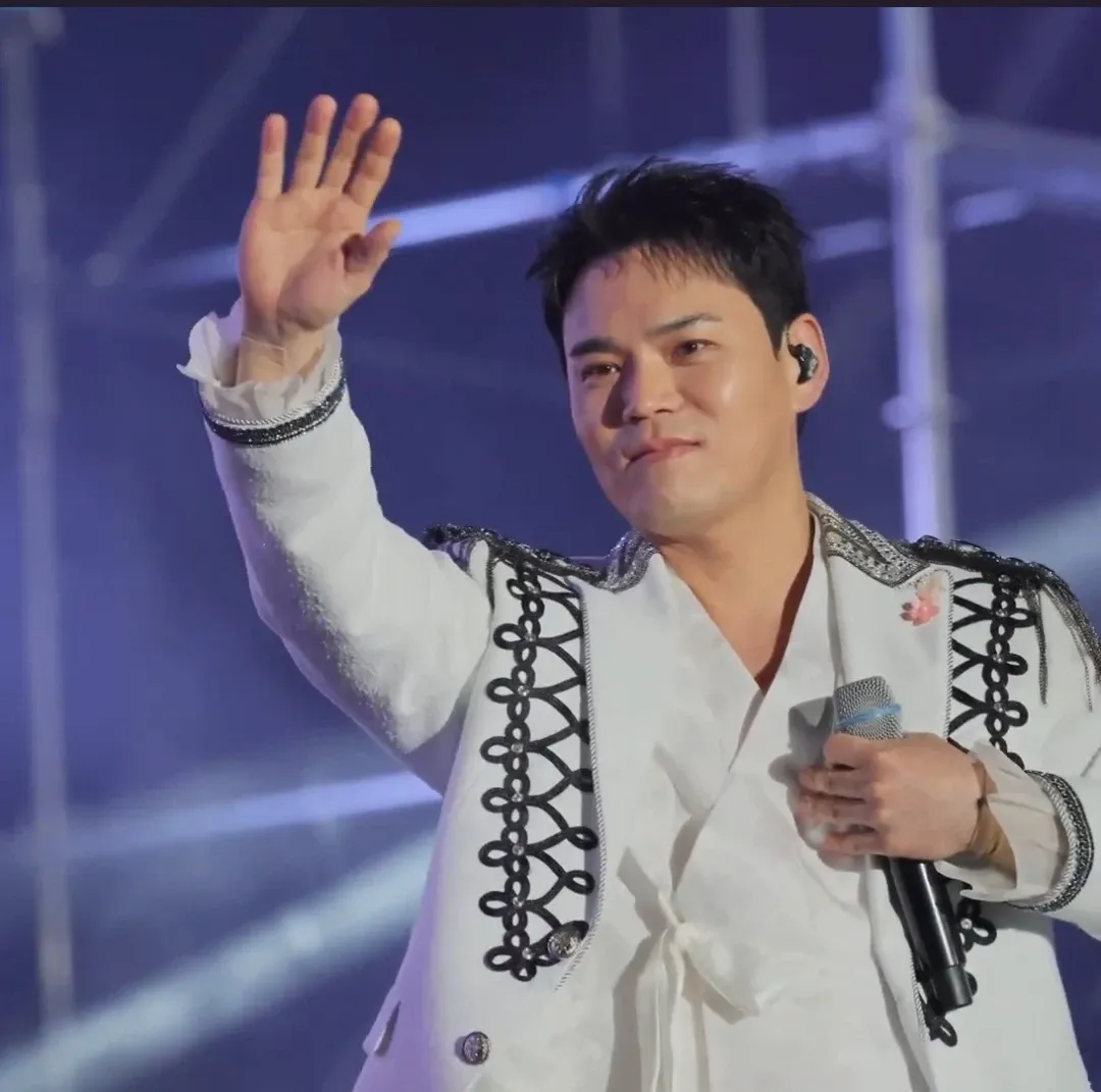 Behind-the-scenes cut of Cheonrokdam