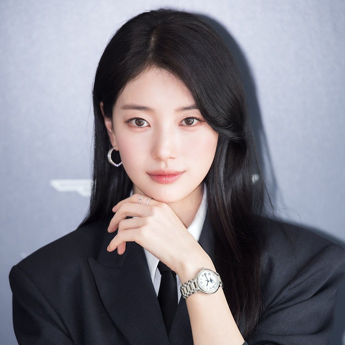 ペ・スジのビハインドカット