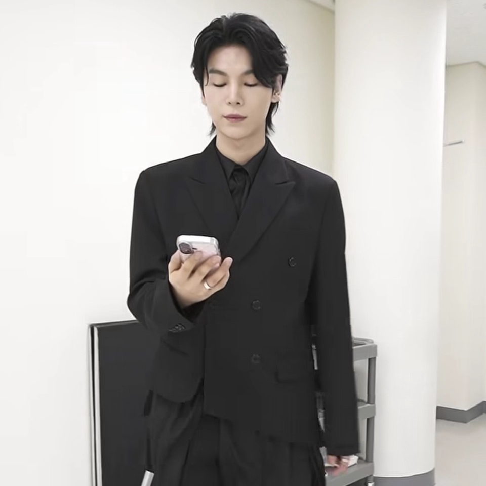 Behind-the-scenes cut of Kim Junsu (1991)