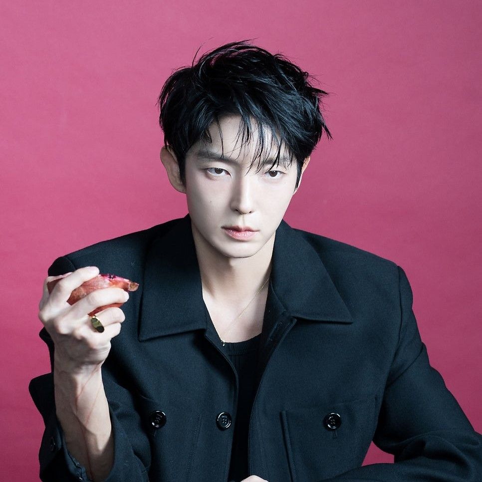 Foto terbaru dari Lee Joongi