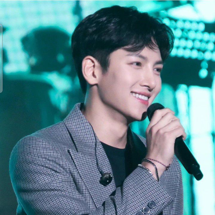 チ・チャンウクの最近の活動ショット